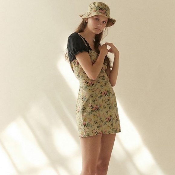 EUC Laura Ashley x Urban Outfitters Button-Front Mini Dress Floral Size Small - Picture 1 of 10